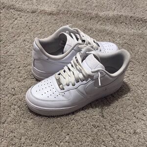 Nike White Sneakers Classic Air Force 1 Design